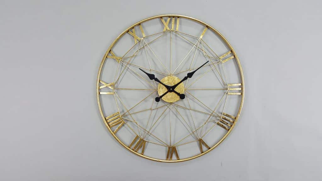 שעון קיר מתכת גדול דגם חוטי זהב